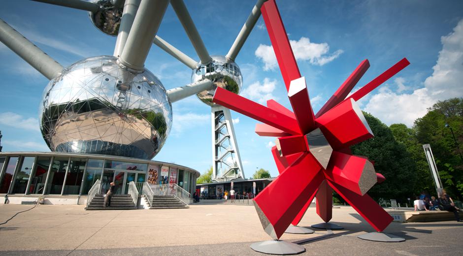 Discover the incredible Art and Design Atomium Museum!