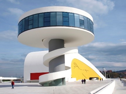 Oscar Niemeyer in 6 major works